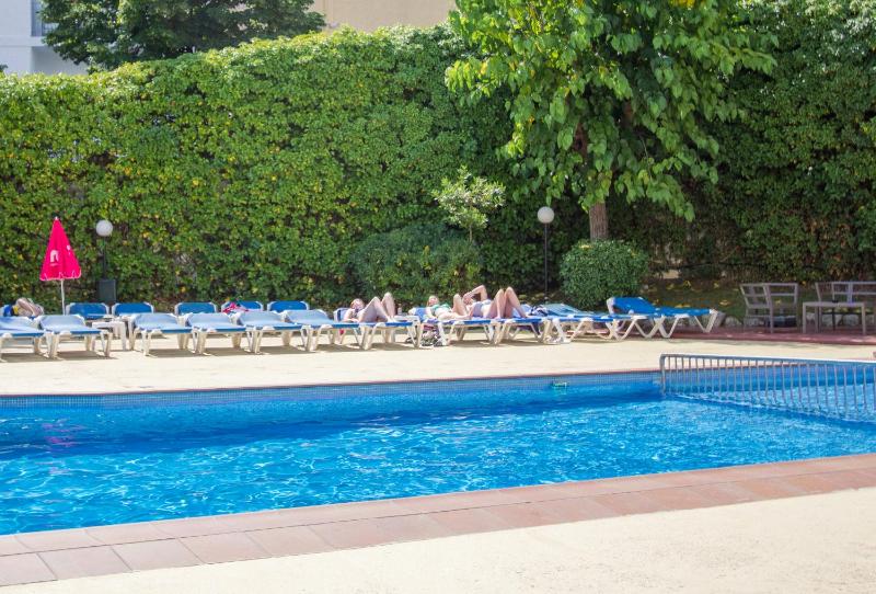 Hotel Villa Garbí - image 2