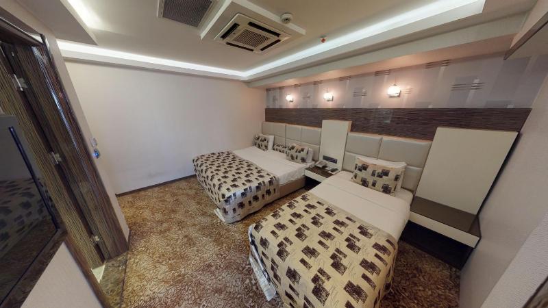 Triple Room image 3