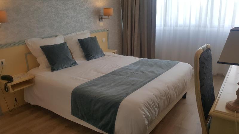 Standard Double Room image 1