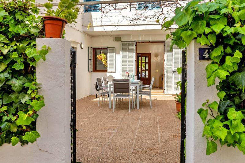 Apartment with Terrace image 3