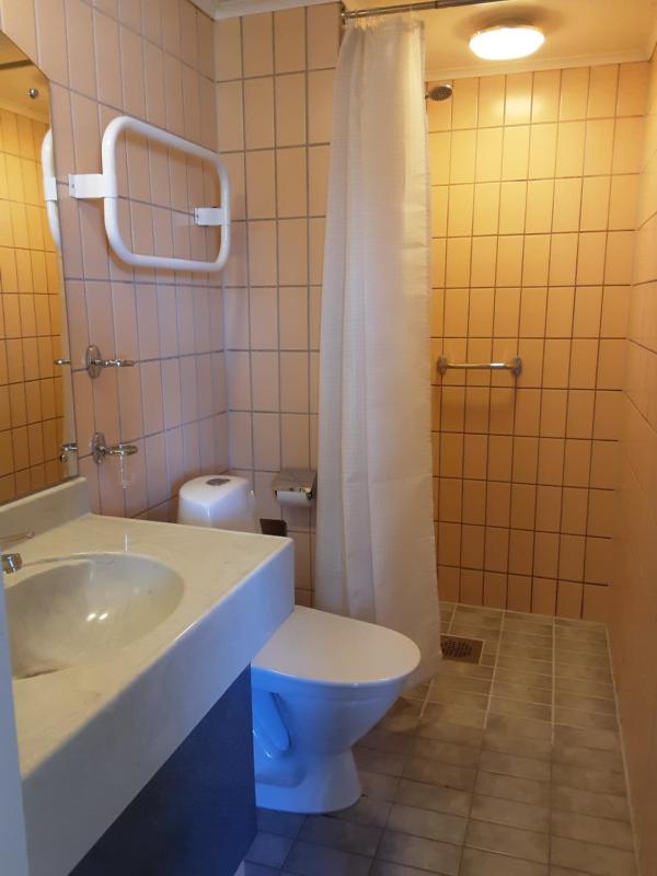 Double Room image 3