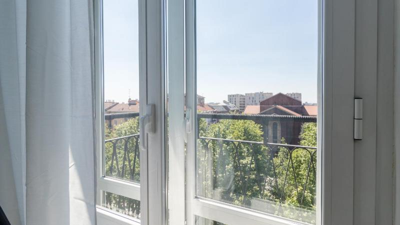 One-Bedroom Apartment image 4