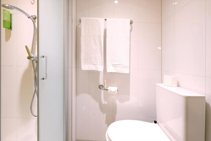 Triple Room image 3