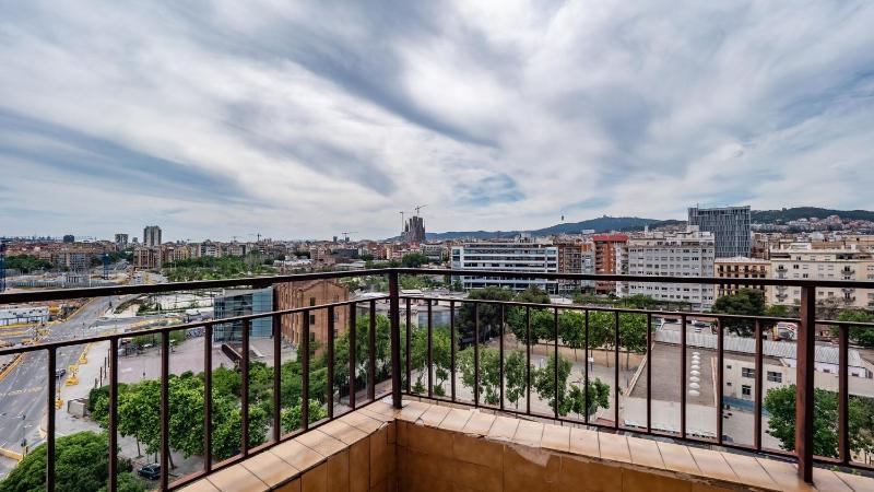 Bed&Bcn Glories - image 6