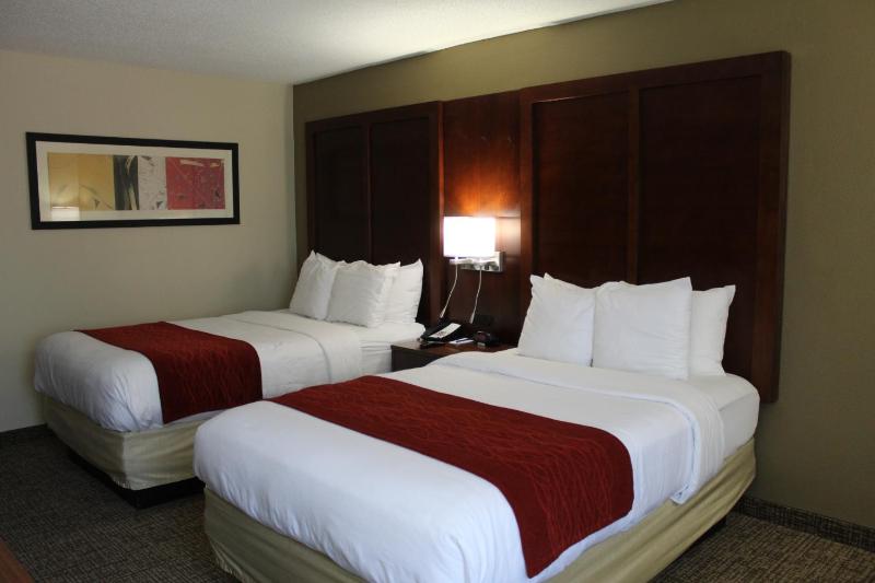 Double Room with Two Double Beds - Non-Smoking image 3