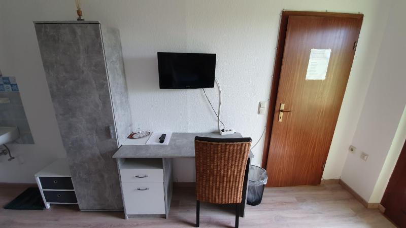 Single Room with Balcony image 2