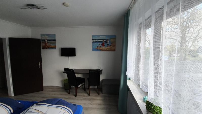 Economy Double Room image 1