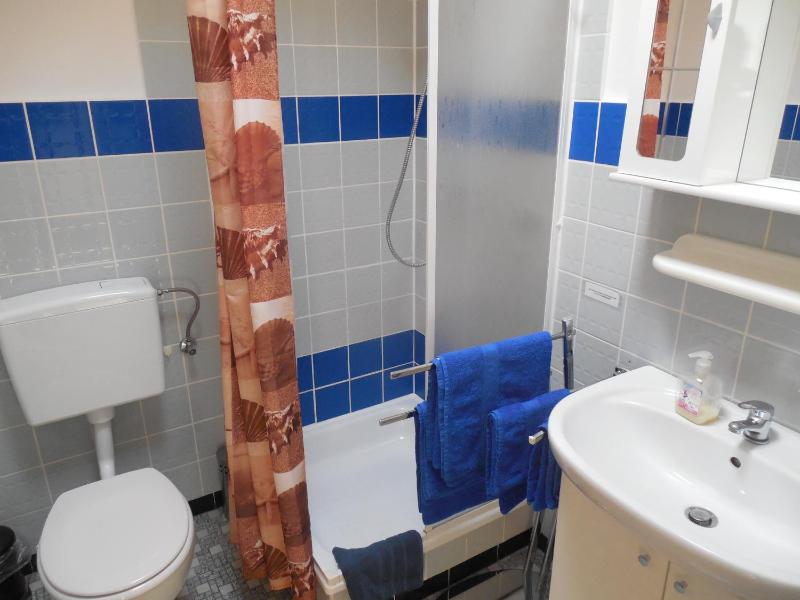 Double Room with Balcony image 1