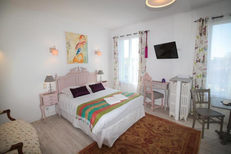 Superior Double Room image 1