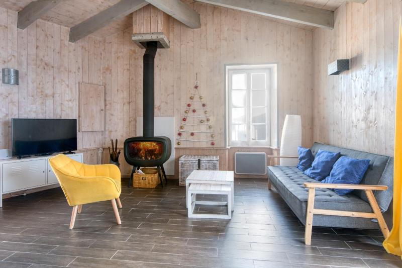 Three-Bedroom House image 3