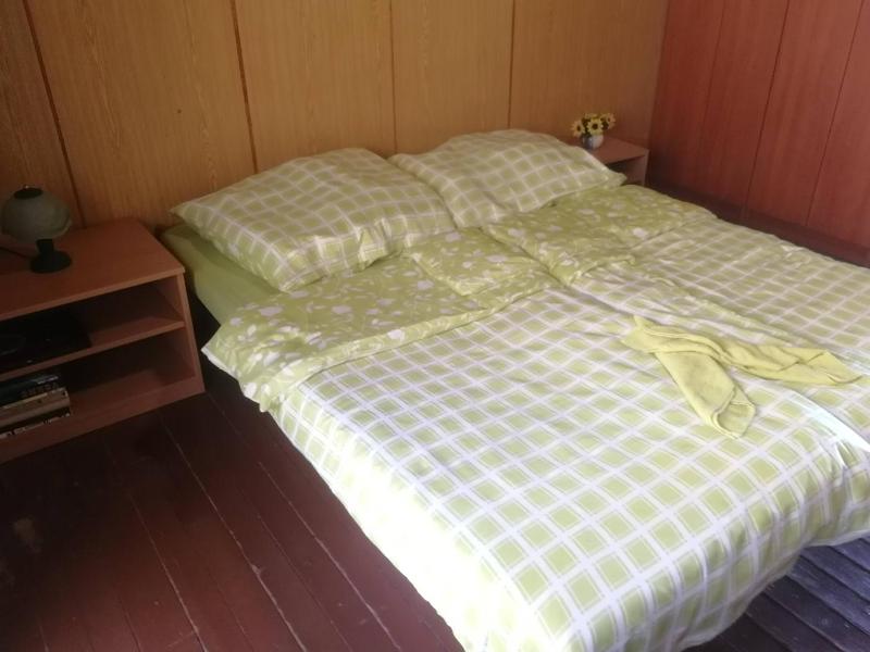 Double Room with Lake View image 4