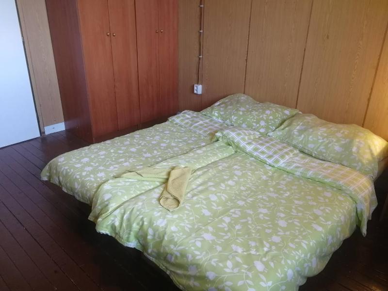 Quadruple Room with Lake View image 4