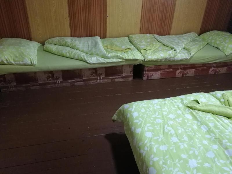 Quadruple Room with Mountain View image 2