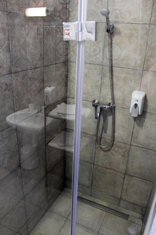 One-Bedroom Apartment image 4