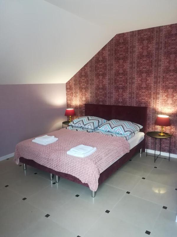 Deluxe Double or Twin Room image 1