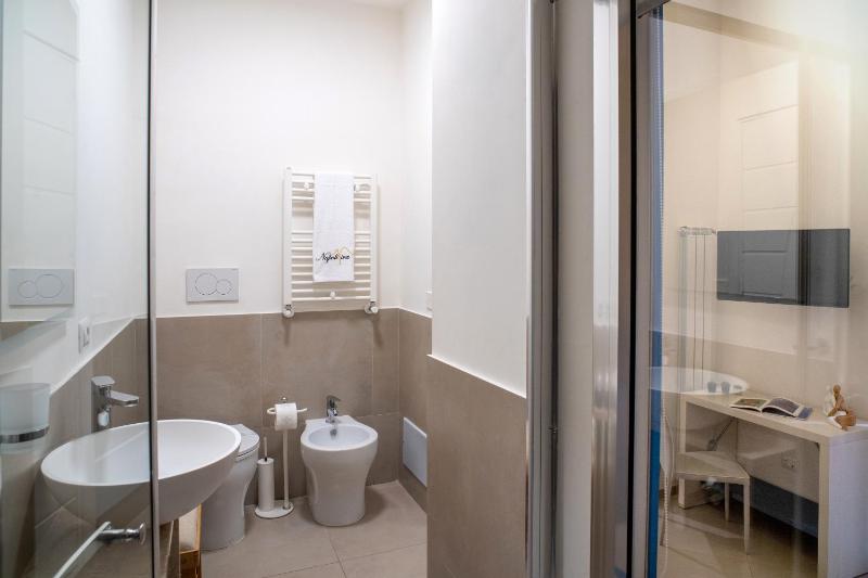 Superior Double Room image 3