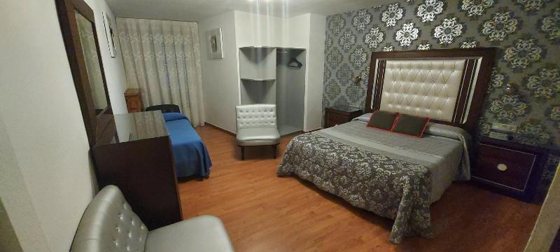 Triple Room image 4