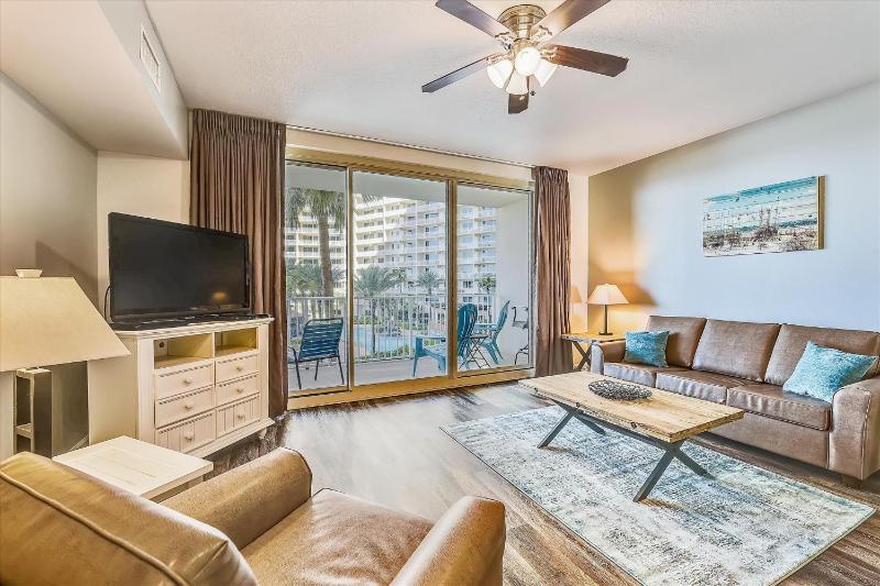 One-Bedroom Apartment image 3