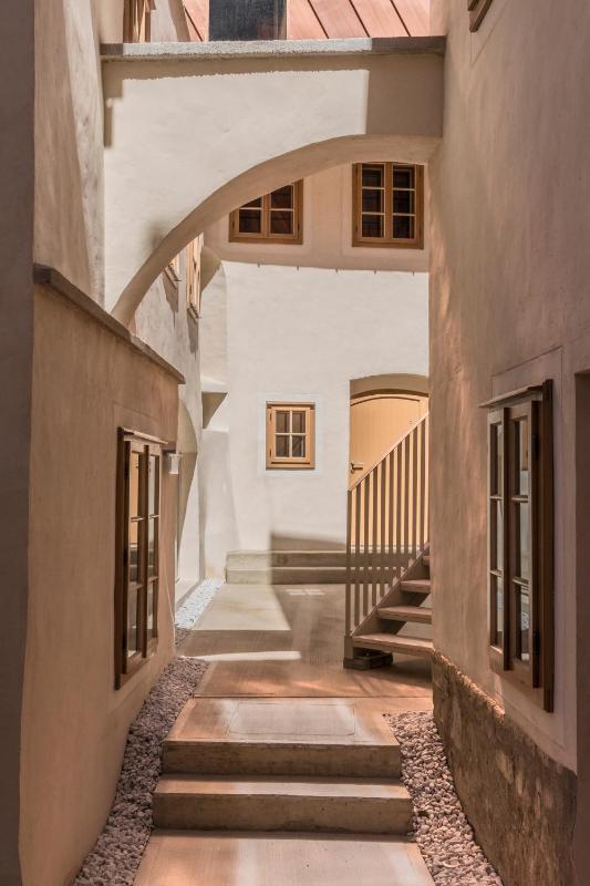 Kai 36 - Hotel zwischen Fels und Fluss - image 2