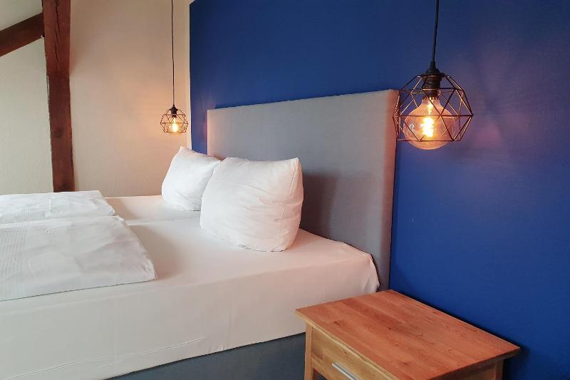 One-Bedroom Apartment image 1