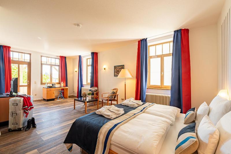 Double Room with Balcony image 1