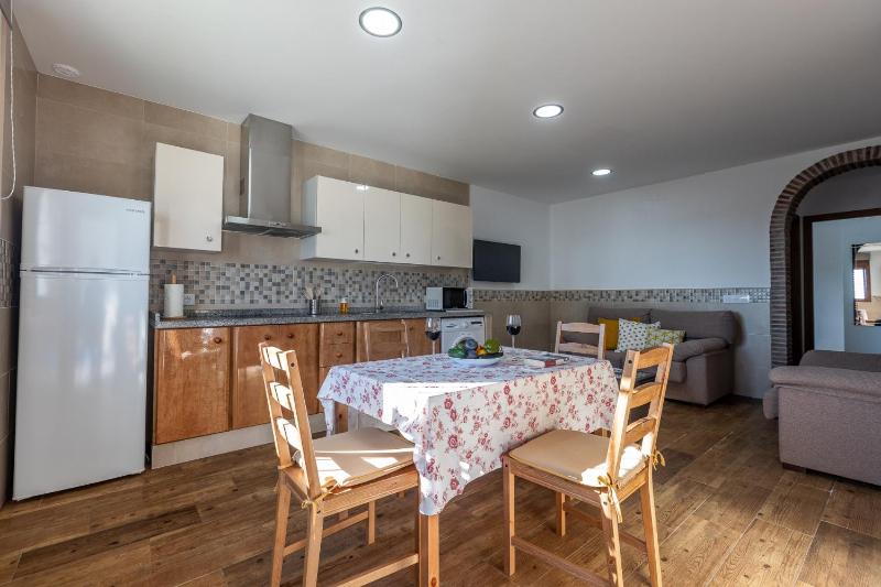 Two-Bedroom House image 3