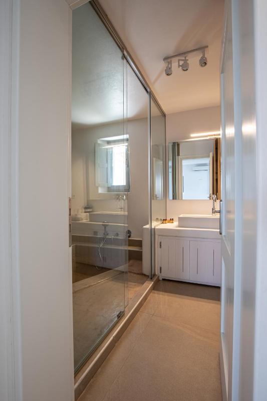 Apartment image 3