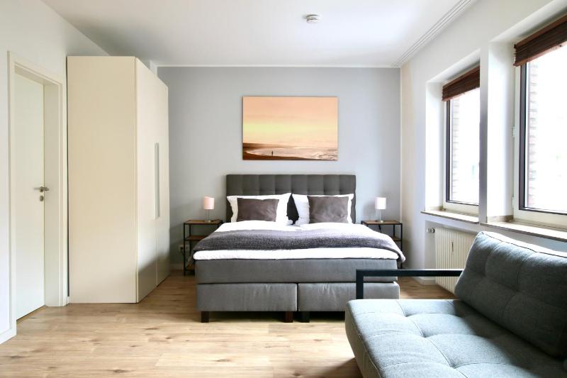 Apartment image 3