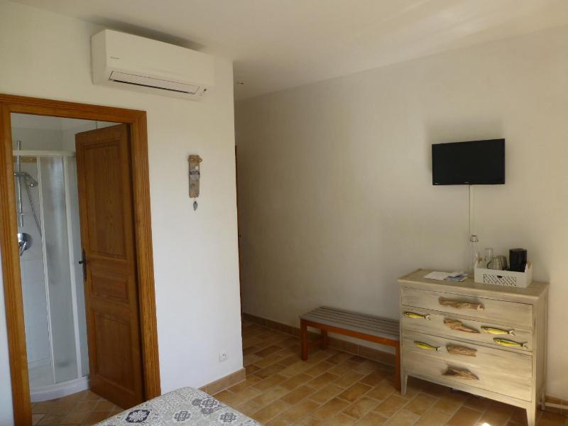 Double Room with Terrace image 3
