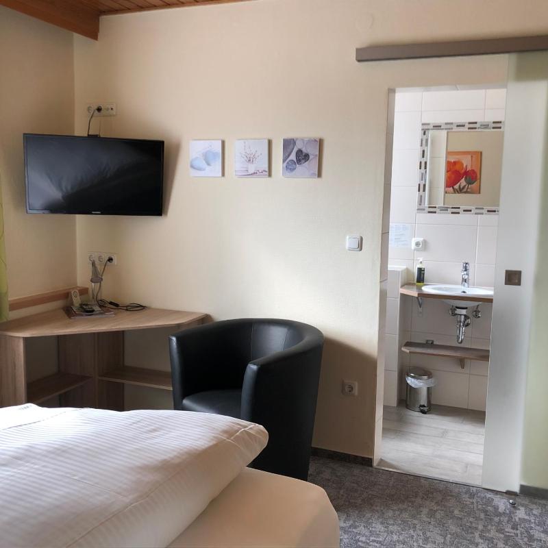 Single Room with Private Bathroom image 1