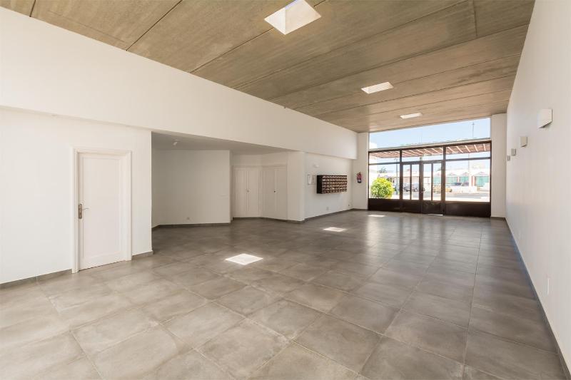 Apartment with Pool View  image 1