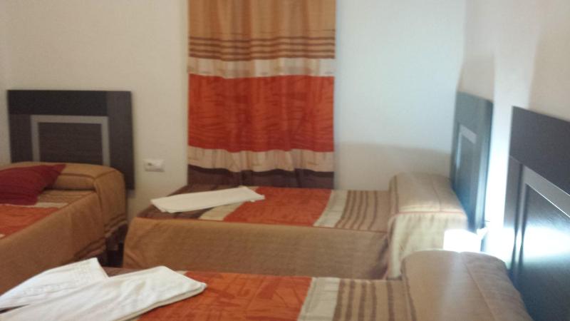 Quadruple Room image 2