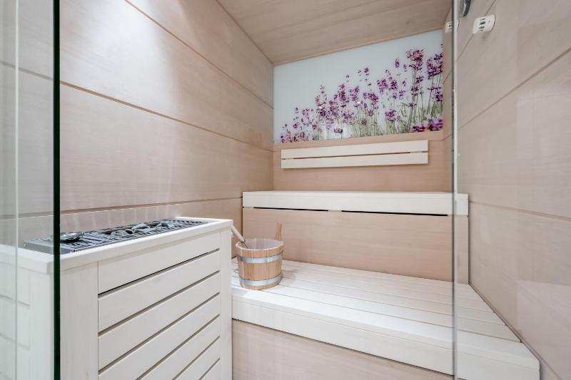 Three-Bedroom Apartment image 4