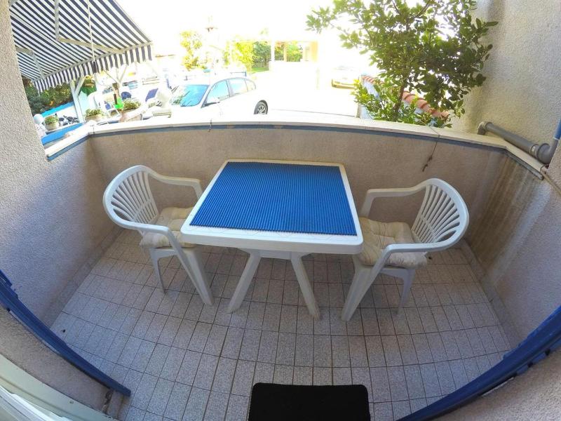 One-Bedroom Apartment with Terrace image 3
