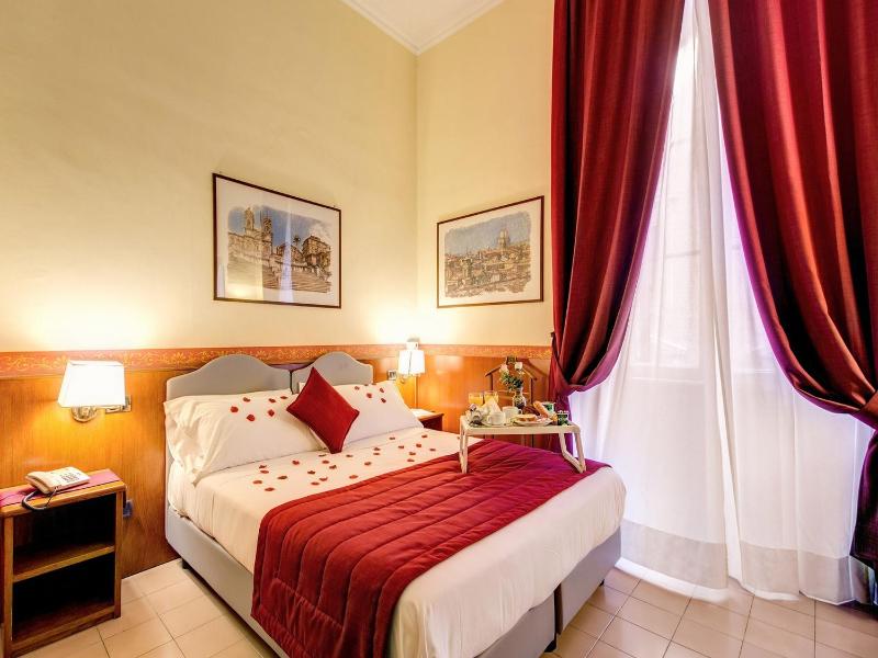 Double or Twin Room image 3