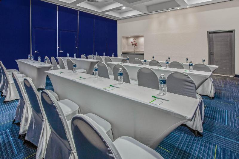 CHN Hotel Monterrey Centro Trademark Collection by Wyndham - image 42