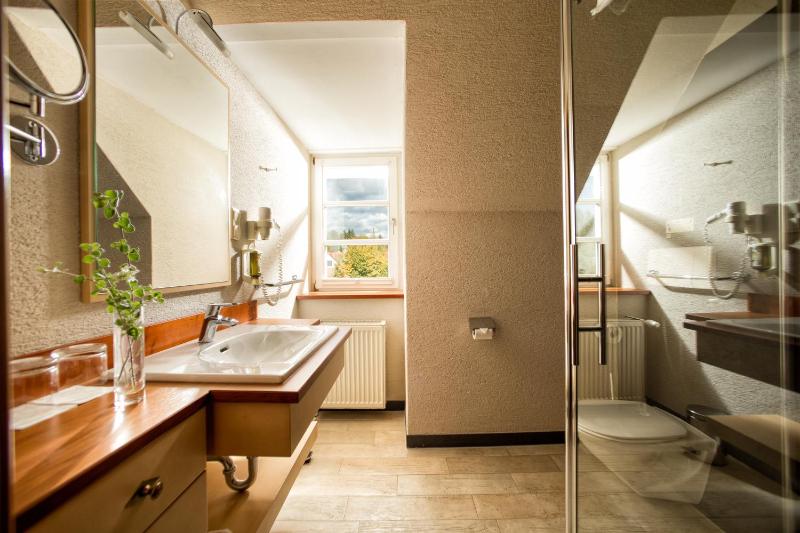Deluxe Double Room image 4