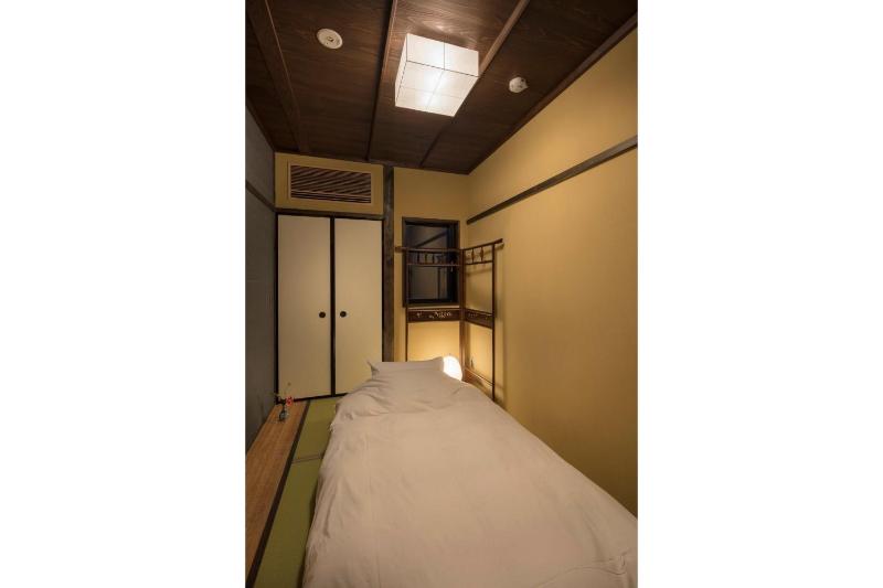 Hanakagari Machiya House - image 8