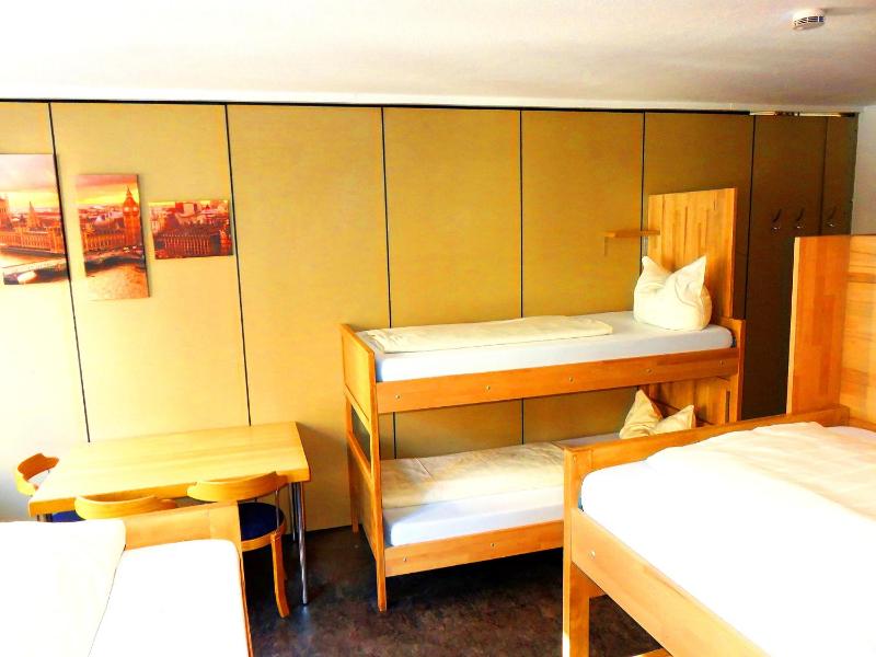 Bed in 10-Bed Male Dormitory Room image 3