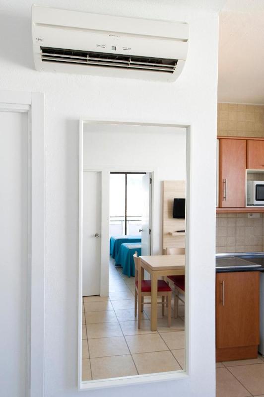 Room #9294327 image 3