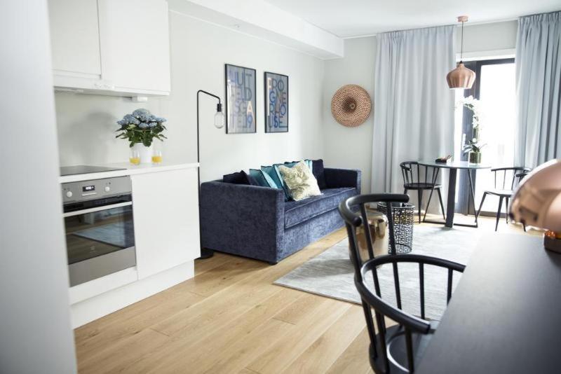 Room #198697212 image 2