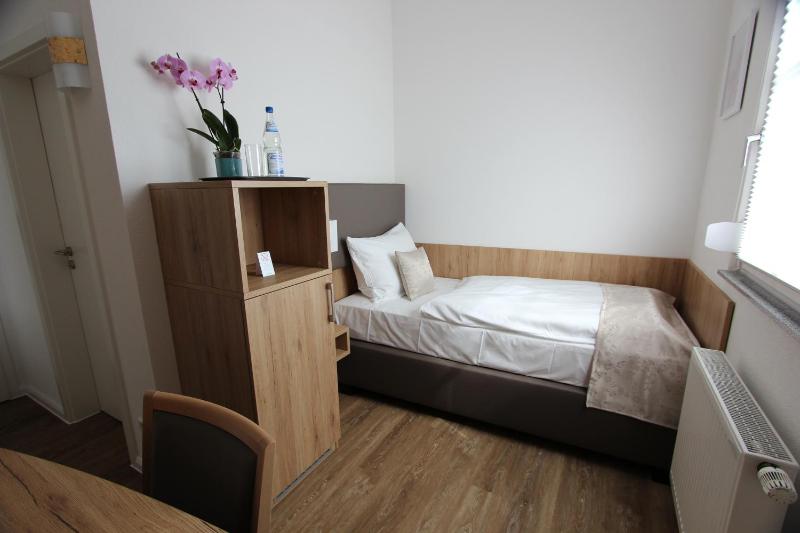 Single Room image 1