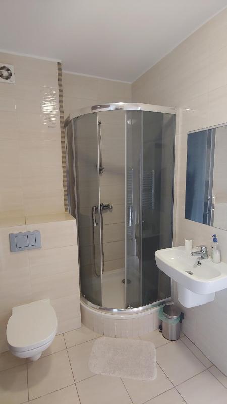 Standard Double Room image 4