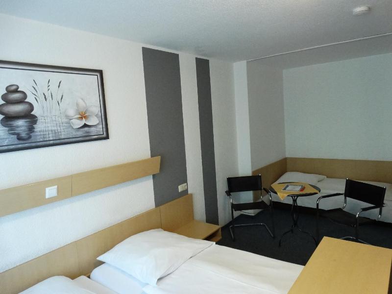 Triple Room image 4