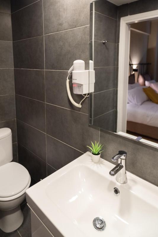 Double or Twin Room with Balcony image 1