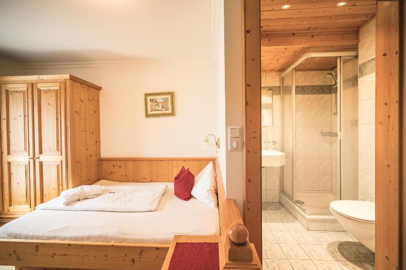 Single Room image 3