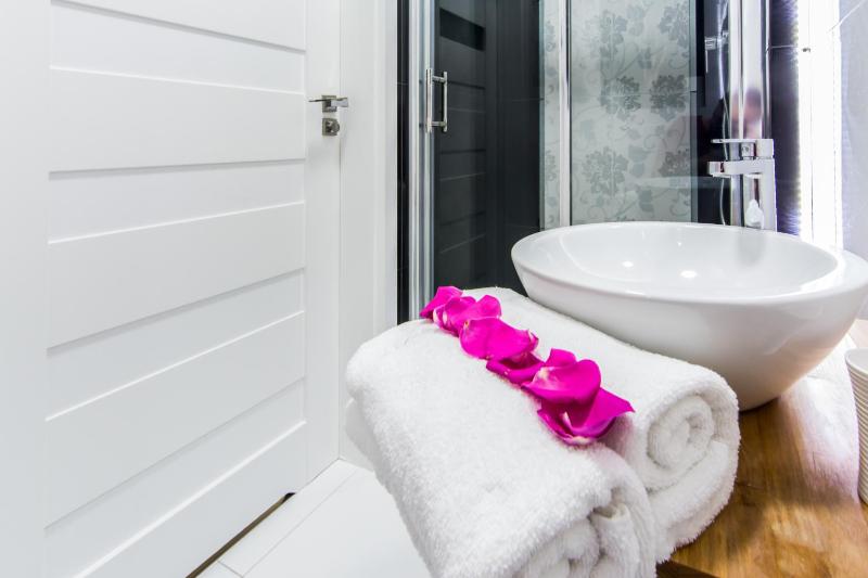 Apartamenty hoteLOVE z biokominkiem na Skale - image 36