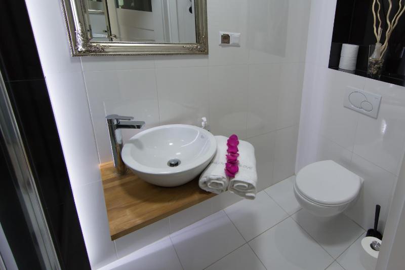 Apartamenty hoteLOVE z biokominkiem na Skale - image 21