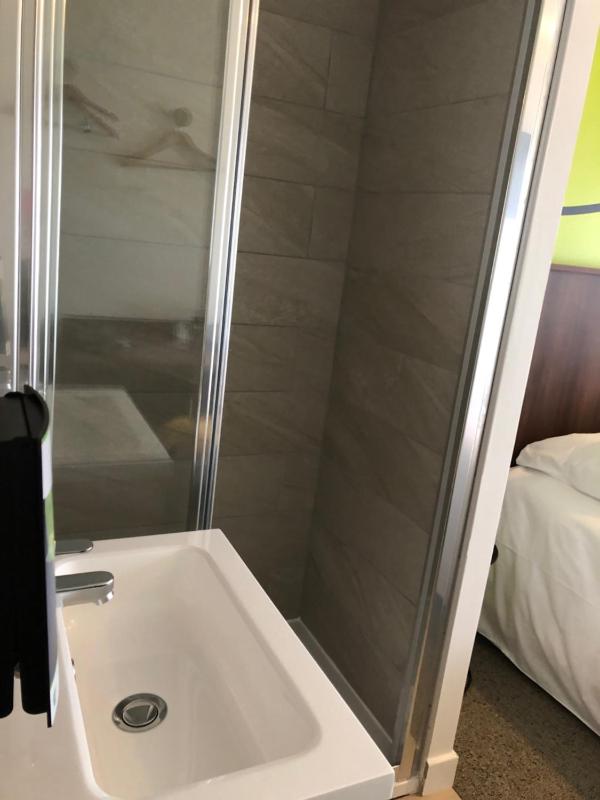 Standard Double Room image 2