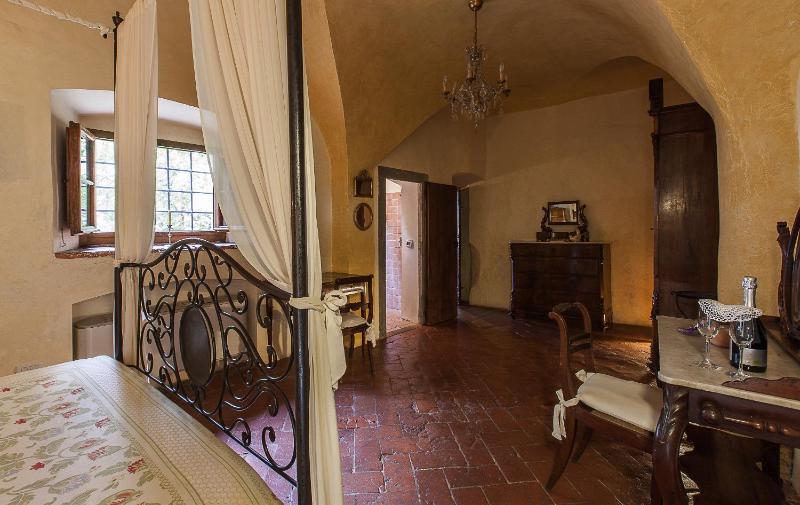 Two-Bedroom Villa image 4